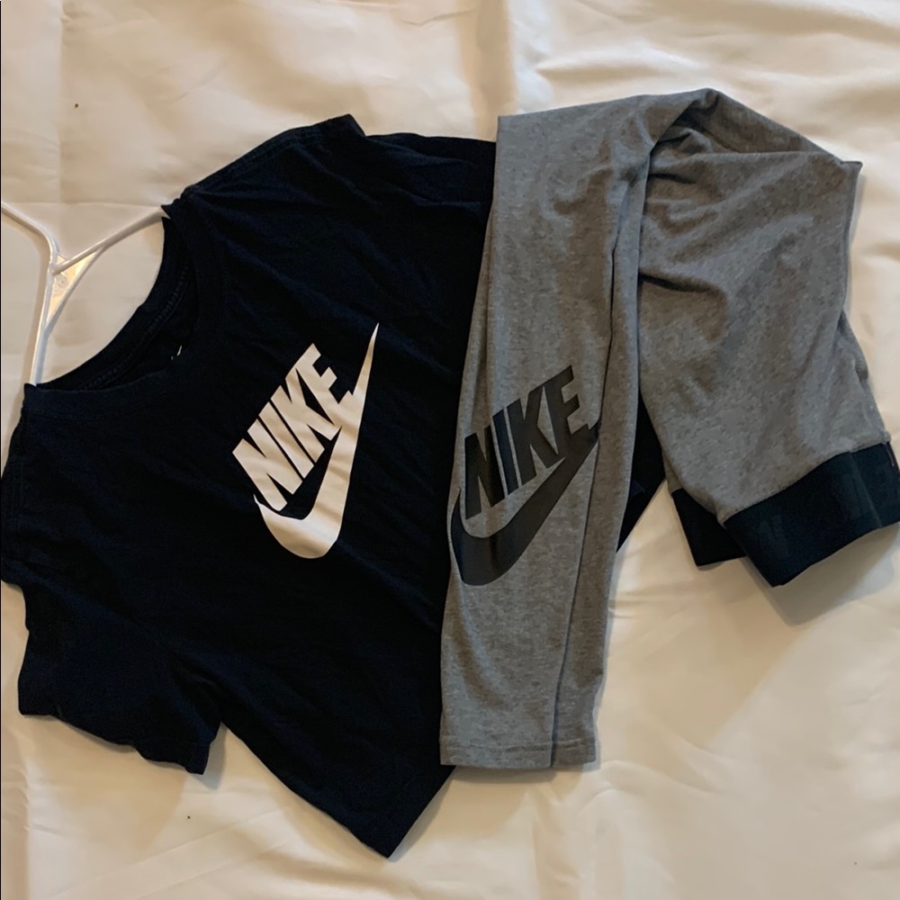 Nike Black and Gray Track Pants for Active Comfort